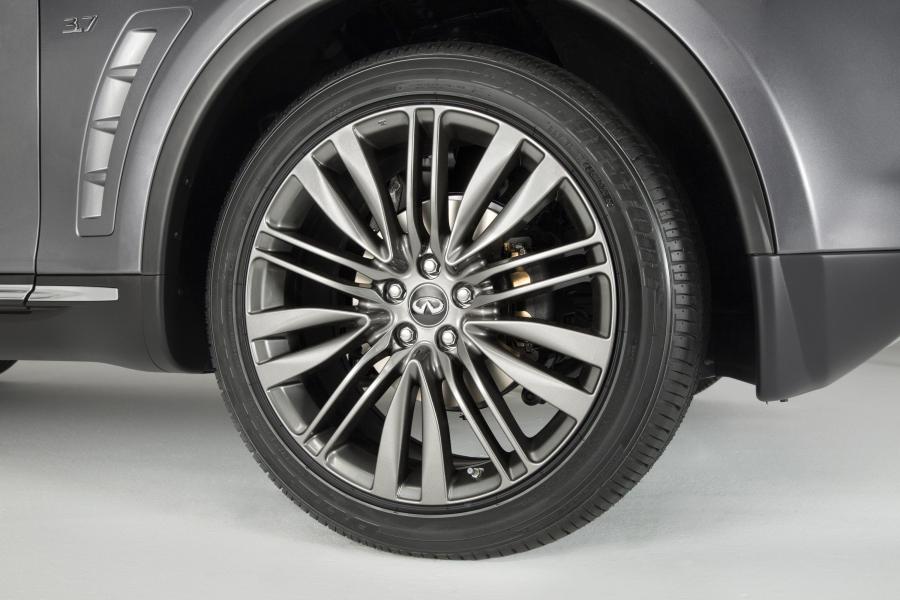 Колеса Infiniti QX70 3.7 Limited Edition 2016 года  (фото 4 из 8)
